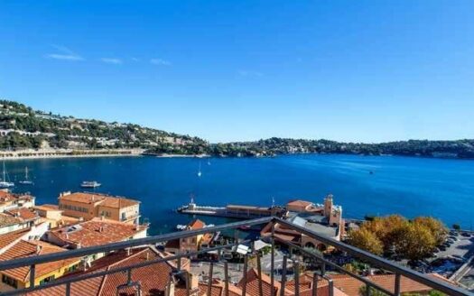 Villefranche-sur-Mer – Luxury Penthouse with Terraces & Panoramic Views
