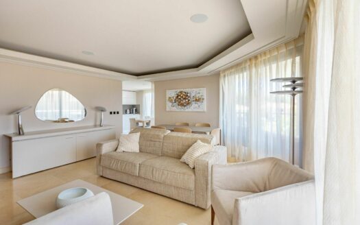 3-bedroom Apartment in a Luxury Parc du Cap Residence