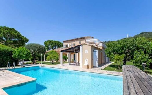 Villefranche-sur-Mer – Neo-Provençal Villa with Pool & Garden
