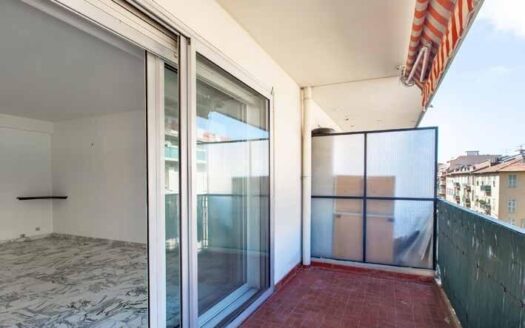 Nice Le Port – 3-Room Apartment with Terrace & City Views