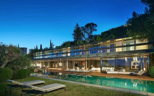 Waterfront architect’s house