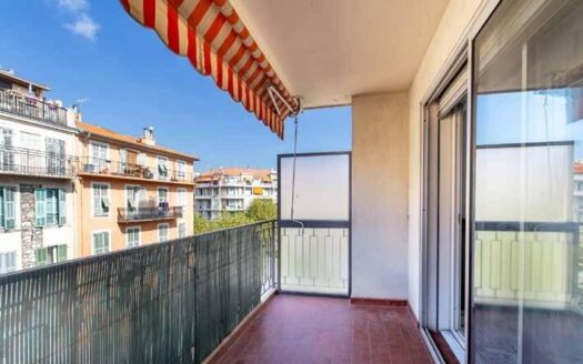 Nice Le Port – 3-Room Apartment with Terrace & City Views