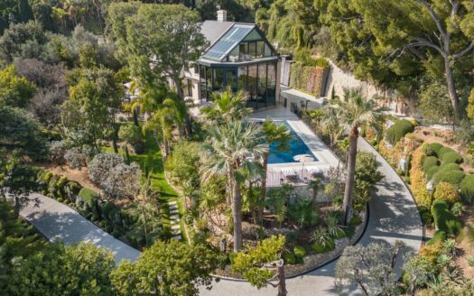 Unique property in the center of Beaulieu-sur-mer