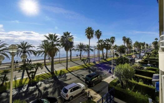 Nice – Promenade des Anglais – 3-Room Apartment with Sea View
