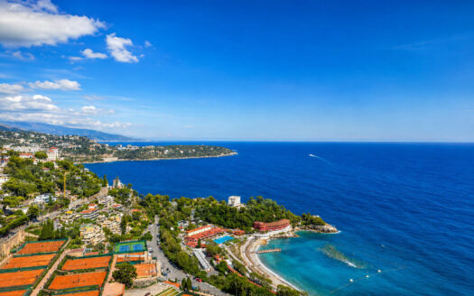 Exceptional Top Floor Duplex with Sea View