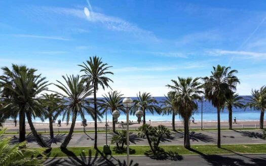 Nice – Promenade des Anglais – 3-Room Apartment with Sea View