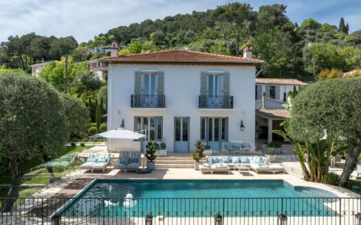 Belle Epoque villa near Eze Village