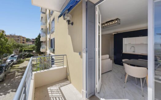 Cap Martin – Town Center, Peaceful Setting, Walking Distance to the Beach