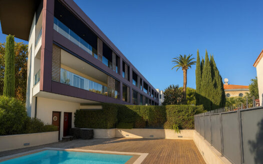 Exceptional Apartment with Large Terrace and Sea View – Saint-Jean-Cap-Ferrat