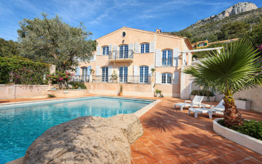 Cap d’Ail – Prestigious Neo-Provençal Villa with Panoramic Sea View