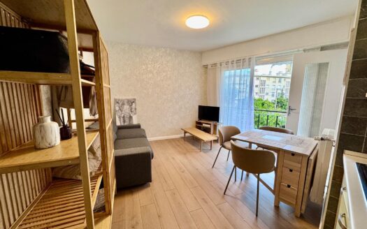 Elegant 2-room apartment in Menton