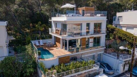 Luxury Villa for Long-Term Rent in Mont Boron, Nice | Sea View & Pool