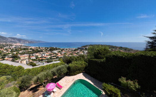 ROQUEBRUNE CAP MARTIN – SPLENDID ARCHITECT-DESIGNED VILLA