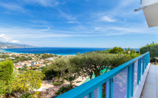 ROQUEBRUNE CAP MARTIN – SPLENDID ARCHITECT-DESIGNED VILLA