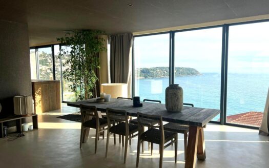 Magnificent furnished duplex for rent in Roquebrune-Cap-Martin near Monaco