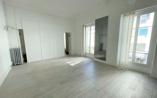 CARREÉ D’OR | PALAIS DE LA SCALA | 2 ROOM